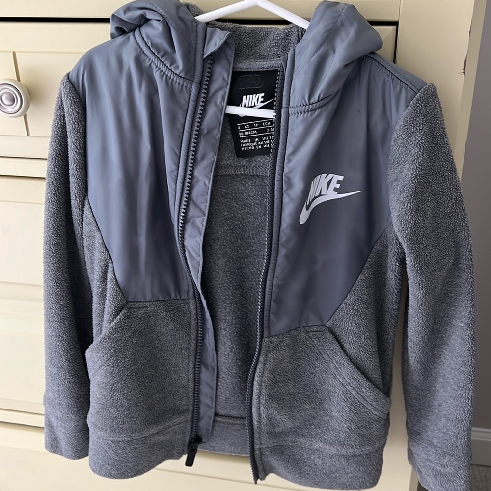 Boys Nike zip up fleece hooded jacket